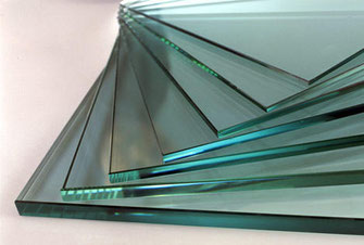 Windschutz mit Sicherheitsglas