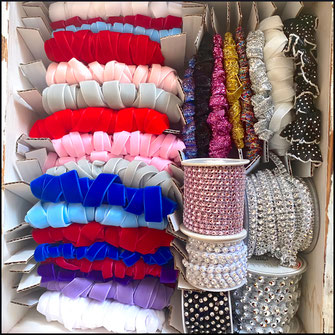 Samtbänder, Glitzerbänder Lurex, Strassbänder