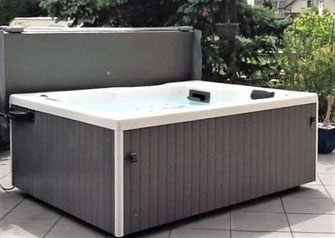 Garten-Whirlpool für 2 Personen
