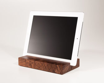 Bild: iPad Halter aus Holz, Holzständer iPad Air und tablet