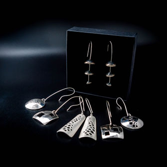Boucles-d-oreilles-contemporaines-argent-bijoutier-joailler-createur-auvergne