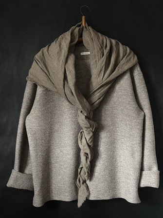 WOLLTUCH / taupe / pflanzengefärbt