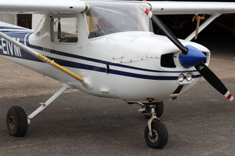 Cessna 150 D-EIVM before start