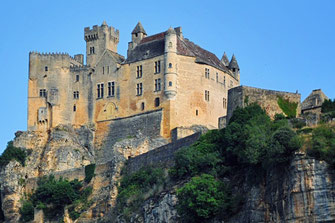 Le château de Beynac, sur la commune de Beynac et Cazenac, au cœur du Périgord noir, près de Sarlat.