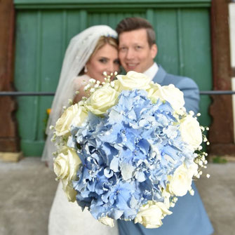 Hochzeit in hellblau - edle Hochzeitsfeier auf Bombecks Hof - Hochzeitsfotograf Bielefeld