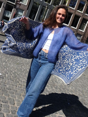 Printed Wool and silk shawl, informal woman otfit