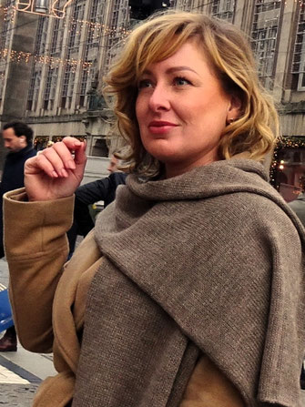 Handknitted shawl made of wool and alpaca, wrapped style.