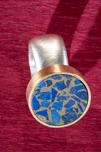 Ring mit Lapislazuli von Urte Hauck, Hemmingen