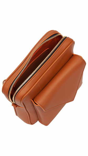 DALPI02 COGNAC - RECYCLED LEATHER - 595,00€ - SOLD OUT