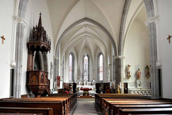 Saint-Laurent-de-Cuves : Église Saint-Laurent