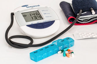 ADL Hulpmiddelen Gezondheid Corona Thermometer Bloeddrukmeter Saturatiemeter Covid19 Blisterpen Medicijnen