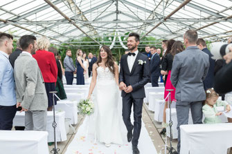 Wir suchen für unsere Hochzeit oder einen besonderen Anlass einen FOTOGRAFEN und VIDEOGRAFEN