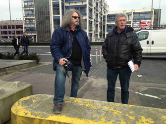 31-3-2016 Schouw Foppingdreef. Ronald en Hans.