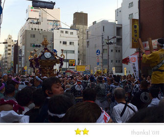 恵利子さん: 下谷神社例大祭