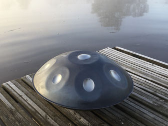 Handpan auf Steg, Wümme
