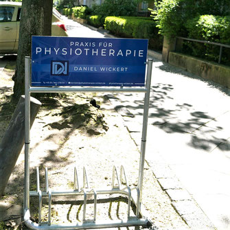 Wegweiser zur Physiotherapiepraxis Daniel Wickert