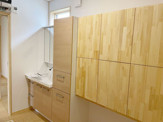 造作収納　造作家具