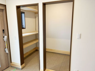 造作収納　造作家具