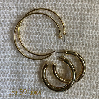 4 rosaces argentées, bronze ou dorées en laiton assemblées pour former des boucles d'oreilles très légères possibles en clips pour oreilles percées 