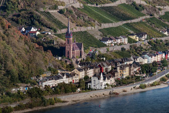 Lorch am Rhein mit Blick auf die kath. Kirche