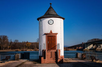 Pegelhaus in Worms am Rhein