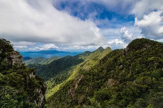 Blick von den Bergen Langkawis nach Thailands Insel Ko Lipe © Jutta M. Jenning