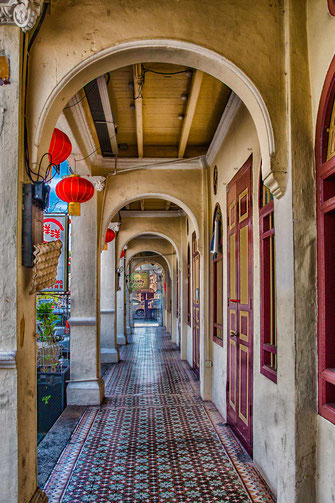 Schöne Arcade in Georgetown auf der Insel Penang in Malaysia