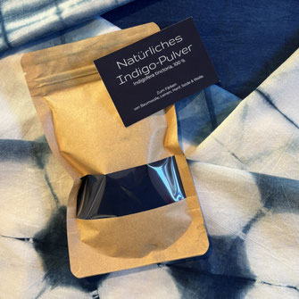 Indigo Pulver in der Schweiz  erhältlich. 100gr. aus der Färbe Pflanze Indigofera Tinctoria.