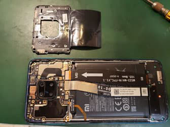 基盤ブラケットを外したNOTE9S