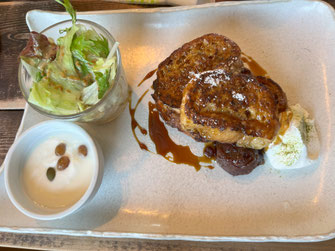 坂本塗装　赤い屋根のカフェ　ランチ　レストラン　稲沢市