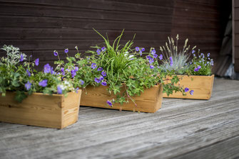 Blumenkästen aus Holz