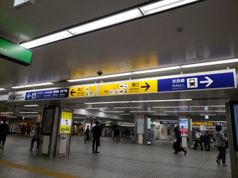 JR横浜駅南改札　横浜写真教室