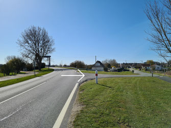 location-trottinette électrique-balades-libre-fun-insolite-Saint Valery Sur Somme-baie de somme-parking gratuit-famille-amis-séminaires-gîte-restaurant-pont levis-canal de la Somme-parking gratuit-stationnement saint valery sur somme gratuit