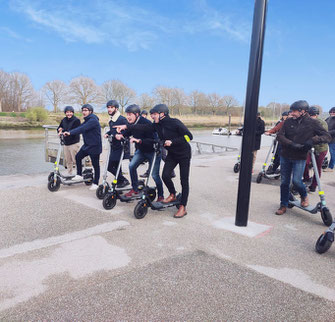 escape game-escap'trott-énigmes-trottinette électrique-draisienne-baie de somme-saint valery sur somme-activité famille-insolite-team building-entreprise-séminaire-electric bicycles-scooters-elektrofahrräd-elektroroller-elektrische fiets-elektrische step
