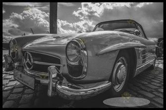 ein-alter-silberner-mercedes-coupe-oldtimer-in-sw-hamburg-wandbilder-1230