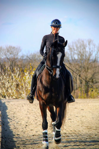 Anne Laure Deguilhem - Cavalière Pro