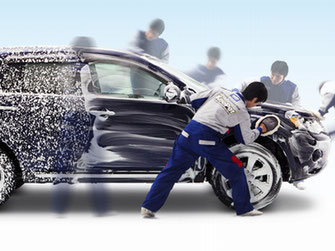 純水手洗い洗車の様子です