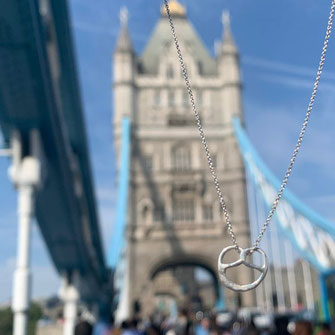 Stuttgarter Schmuck Brezel in London#brezelgoesworldwide