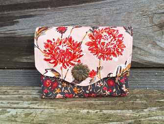 petit porte-monnaie femme, accordéon ou à soufflet, 3 compartiments, porte-cartes, tissu avec des fleurs, dahlias, cadeau original et pratique