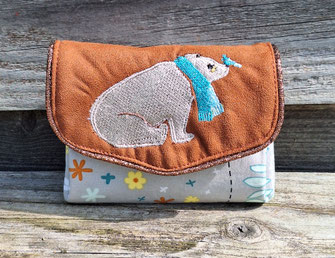 porte-monnaie accordéon brodé femme en tissu gris avec des fleurs, tissu d'ameublement fauve, broderie ours polaire, cadeau unique, pratique fabriqué artisanalement en France