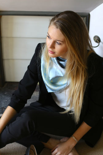 Fanfaron, carré de soie, made in France, foulard, élégance, accessoire, mode, féminin, tendance