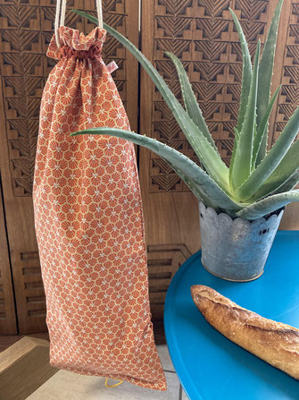 Le sac à baguette Hexagone Brique a été fabriqué par Marie et Mathilde près de Nantes.