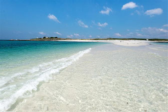 Plage paradisiaque de sable blanc aux Glenan - Road trip 3 jours