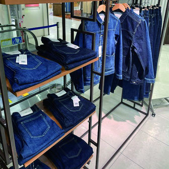 手に渡る全ての人にやさしいデニムの販売