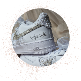 nikes met parels voor romantische bruid