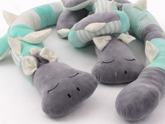 Bettschlange Drache DIDI grün/grau Nestchen Bettumrandung Kinderbett Kuscheltier online kaufen www.canenya.de