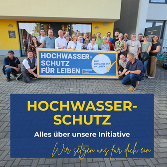 Initiative Hochwasserschutz: Gruppenfoto von der Übergabe der Unterschriften
