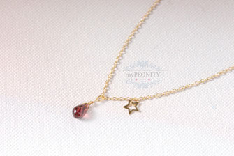 Funkelnder Granat Tropfen Halskette mit Stern mypeonity
