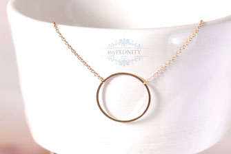 Circle vergoldete Kette mit Anhänger