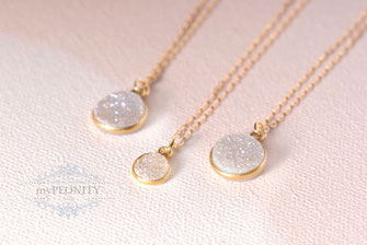 Unique Piece weiße Druse klein 9 mm Kette